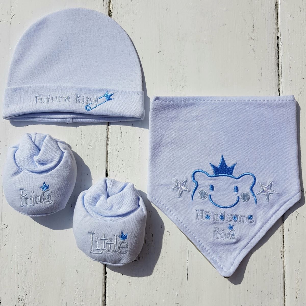 3-delige Baby set Little Prince met slab, slofjes en mutsje - kraamcadeau - baby - zwanger - geboorte - babyshower