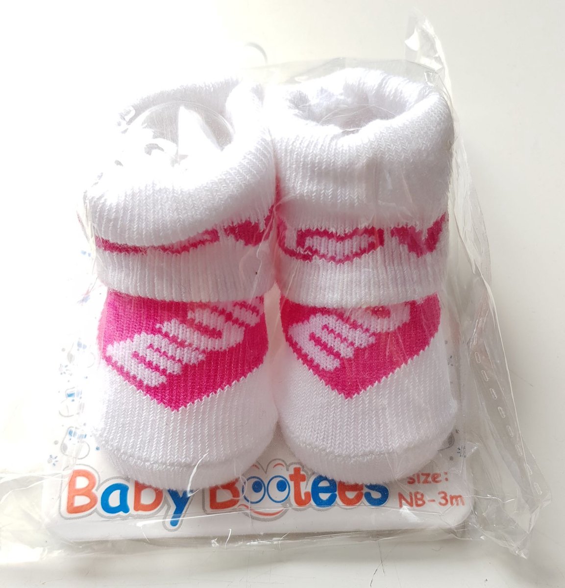 Baby slofjes wit met roze I Love Mum - slofjes - babyshower - kraamcadeau - slofjes