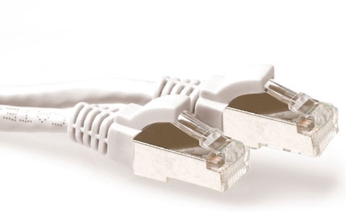 ACT FB7303 netwerkkabel 3 m Cat6a S/FTP (S-STP) Wit