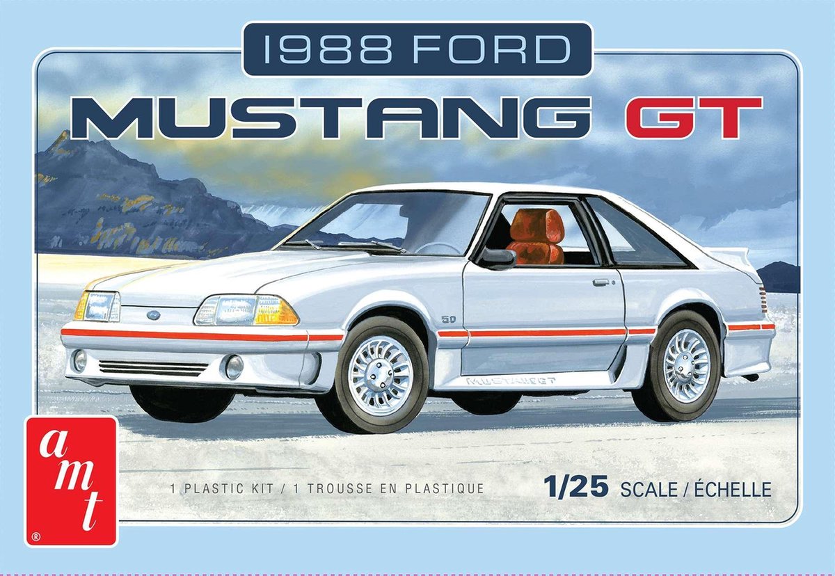 1:25 AMT 1216 Ford Mustang 1988 Car Plastic kit