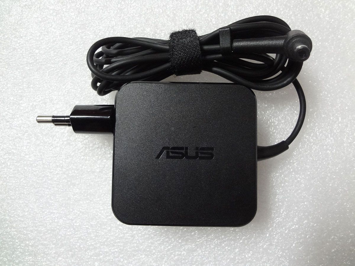 ASUS 2,37a 45W voeding adapter 5.5 mm pin