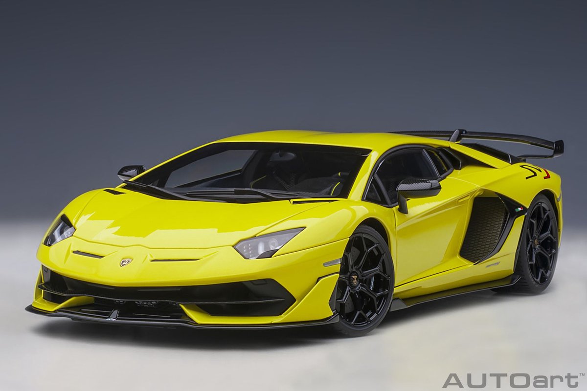 AUTOart 1/18 Lamborghini Aventador SVJ, Giallo Tenerife