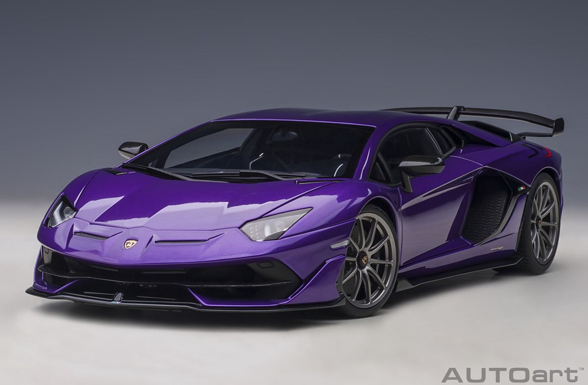 AUTOart 1/18 Lamborghini Aventador SVJ, Viola Pasifae