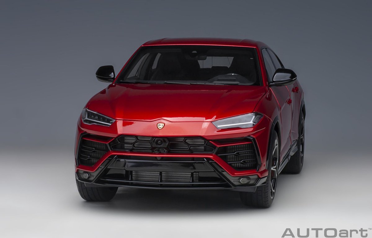 AUTOart 1/18 Lamborghini Urus, Rosso Efesto