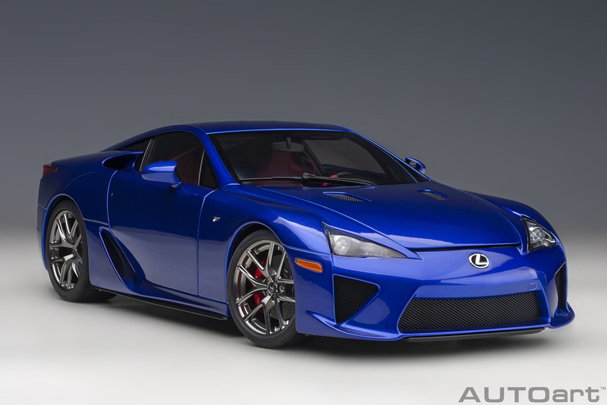 AUTOart 1/18 Lexus LFA, Pearl Blue