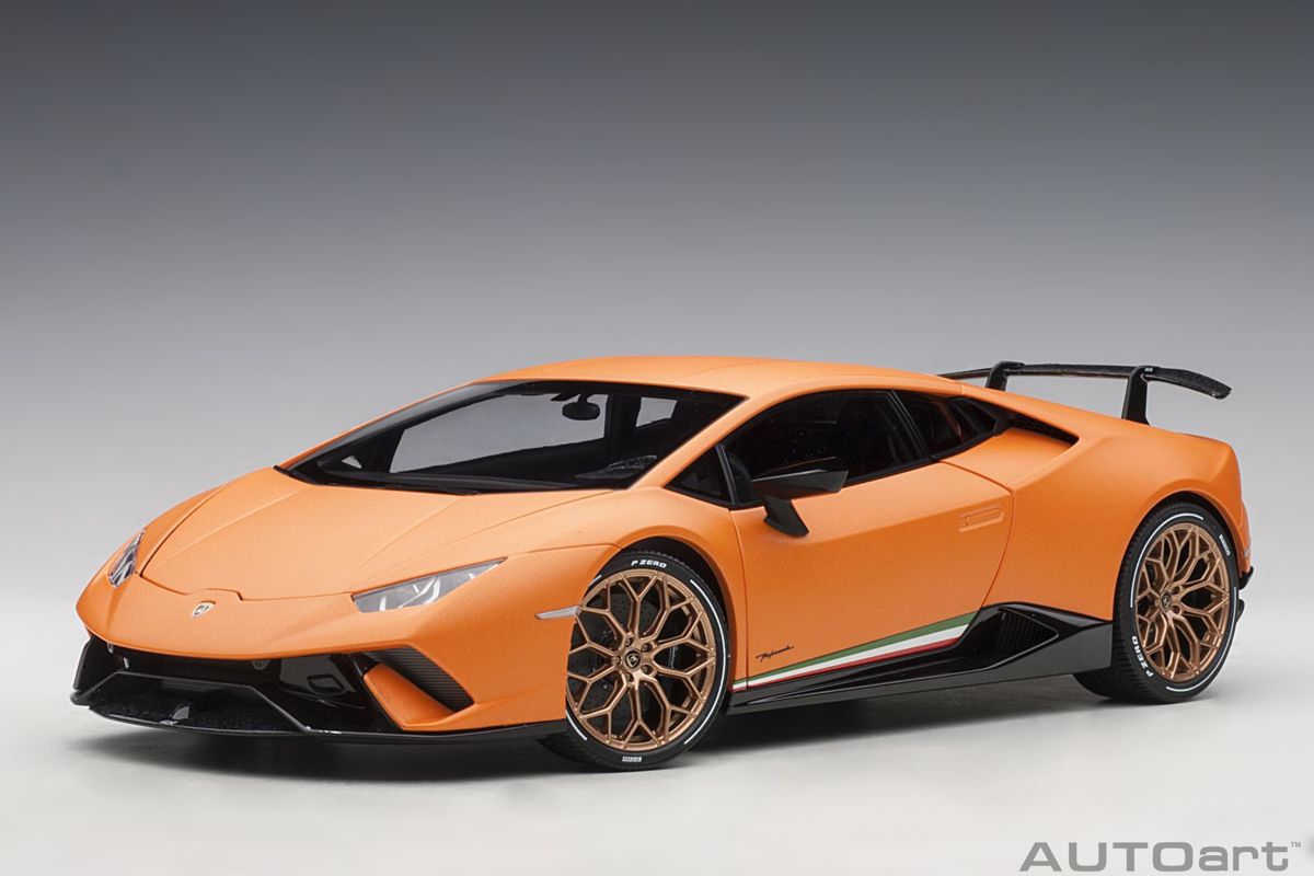 AutoArt 1/18 Lamborghini Huracan Performante, Arancio Anthaeus