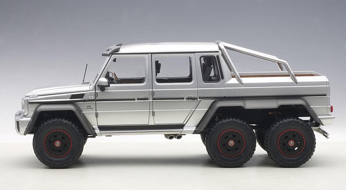 AutoArt 1/18 Mercedes-Benz G 63 AMG 6x6, Iridium Silver