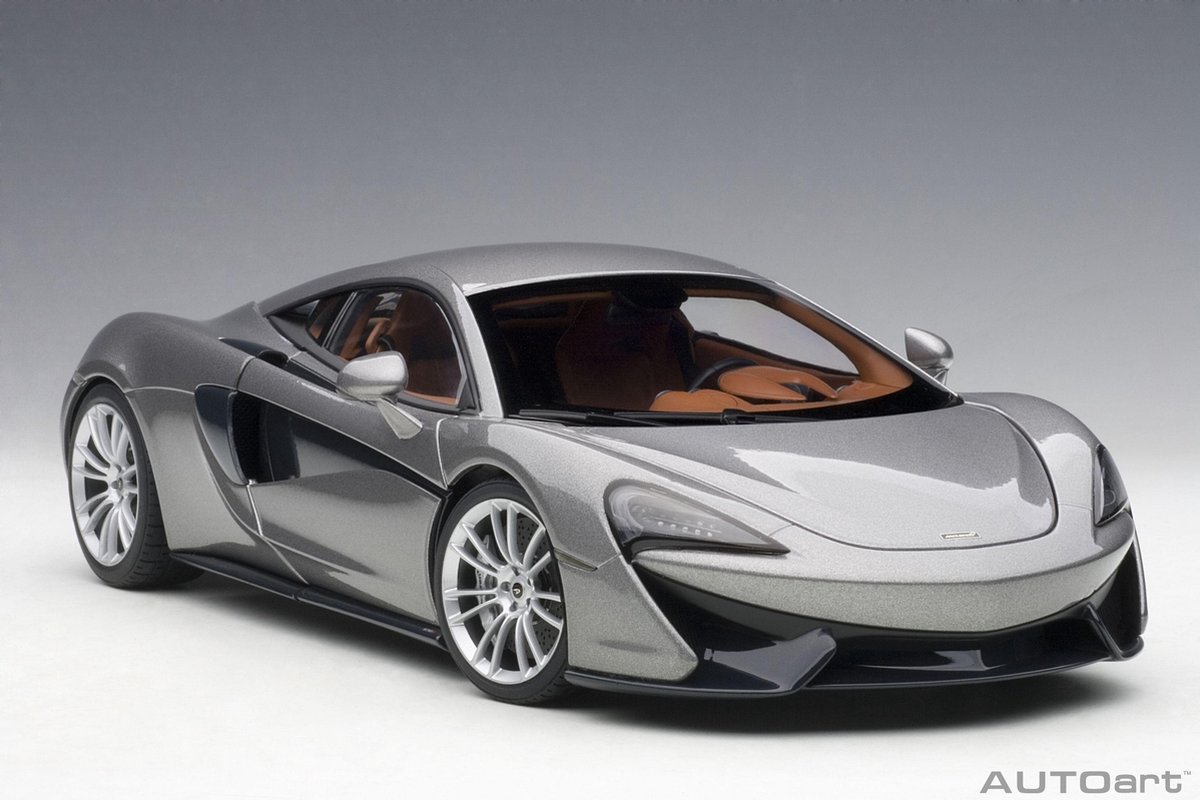 McLaren 570S, Blade Silver - AutoArt 1/18