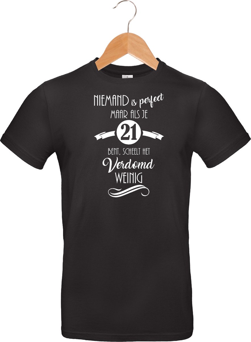 mijncadeautje - T-shirt unisex - zwart - Niemand is perfect - 21 jaar - maat 3 XL