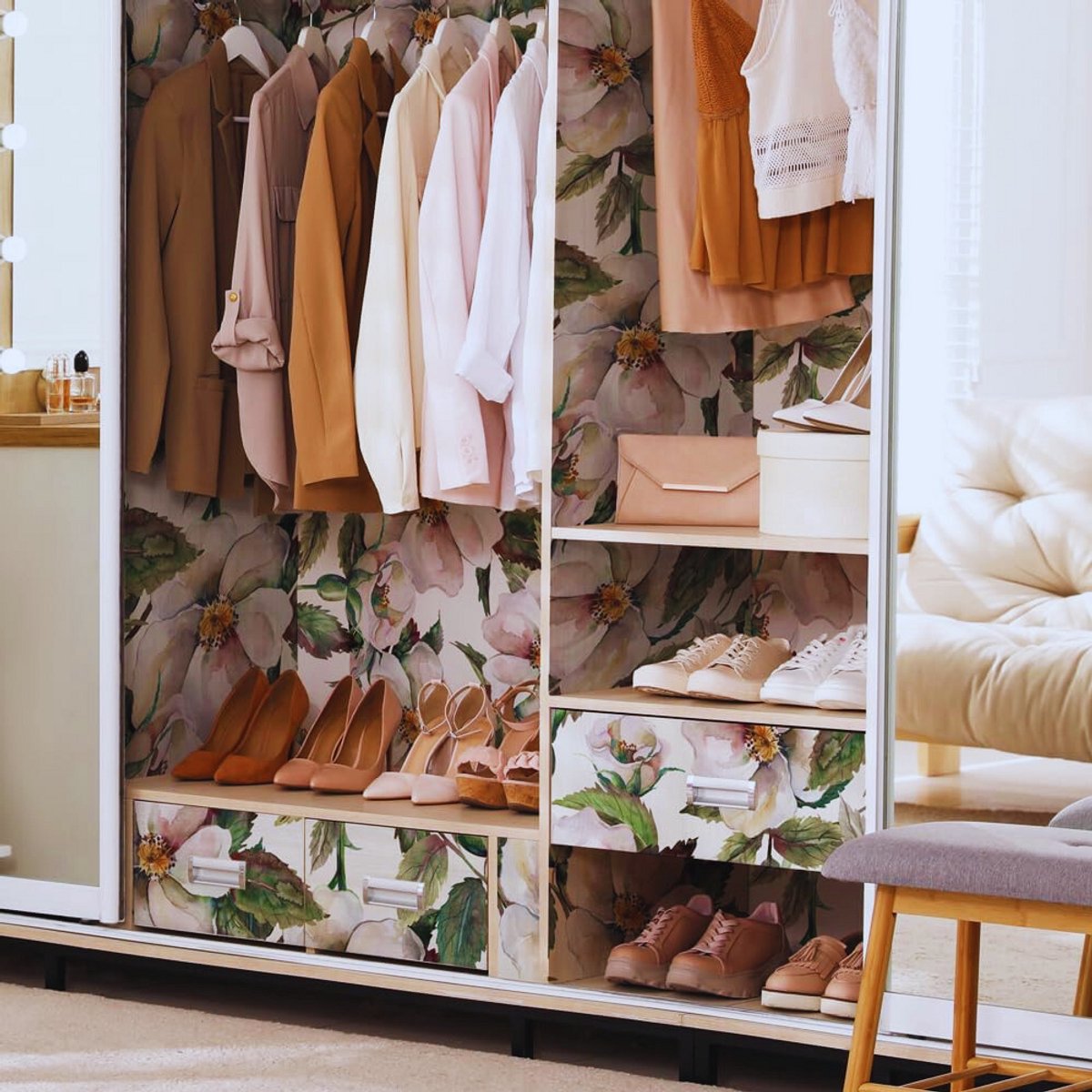 Unieke Meubel- En Muurdecoratie: Stoffering - Deuren - Trappen - Huishoudelijke Apparaten - Decoupage - Shabby Chic En Scrapbooking