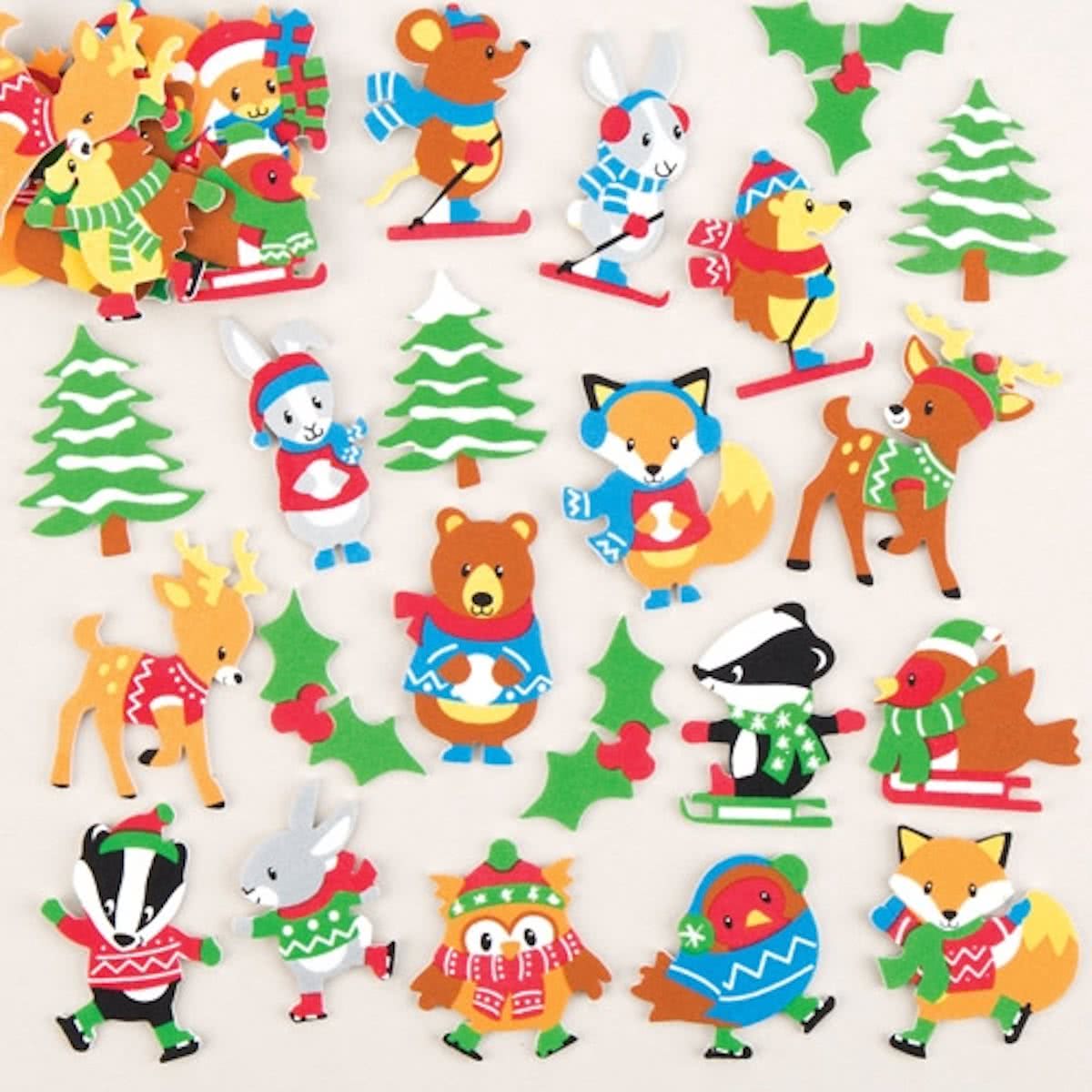 Foamstickers winterbos. Creatieve knutselpakketten om zelf kerstkaarten/decoraties te maken (120 stuks per verpakking)