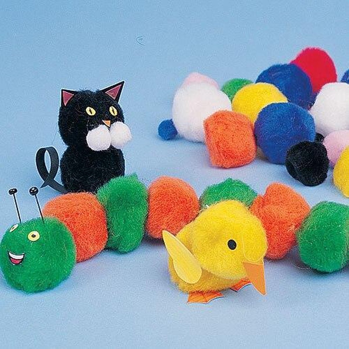 Pompons - creatieve hobbymateriaal voor kinderen ideaal voor scrapbooking modelbouw en knutselwerkjes (100 stuks)