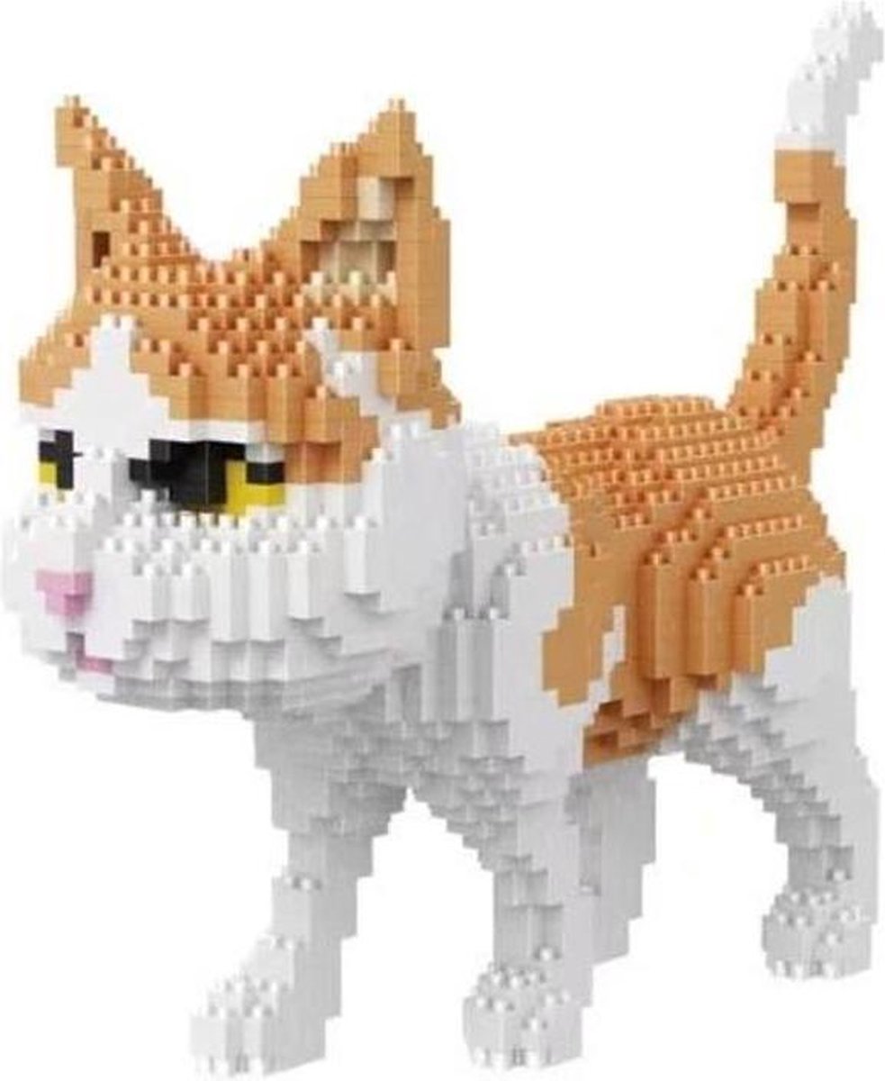 Diamond Bricks wandelende kat