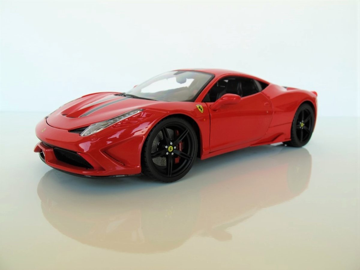 Bburago 1/18 Ferrari 458 Speciale 