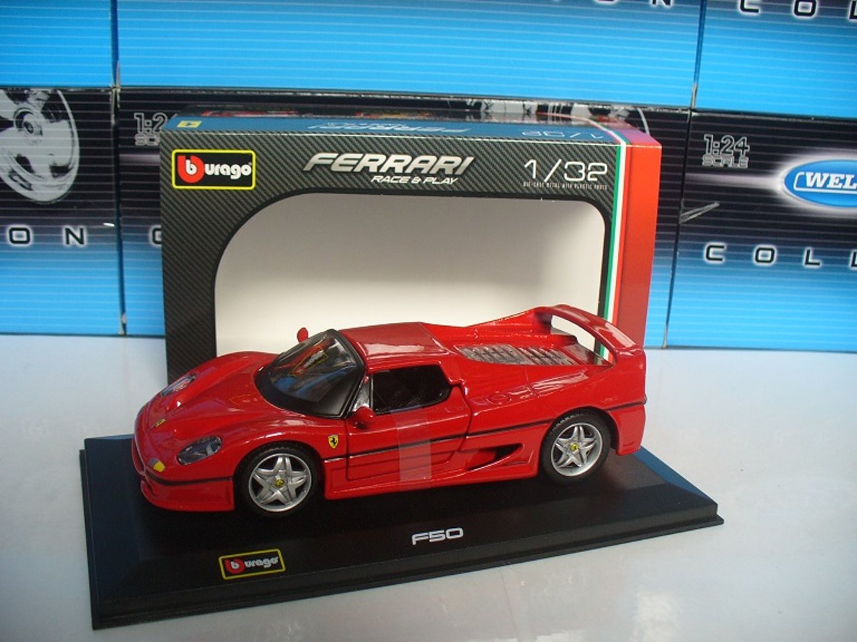 Bburago 1/32 Ferrari F50 Rood