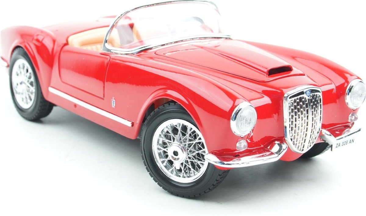 Bburago Lancia Aurelia B24 Spyder 1955