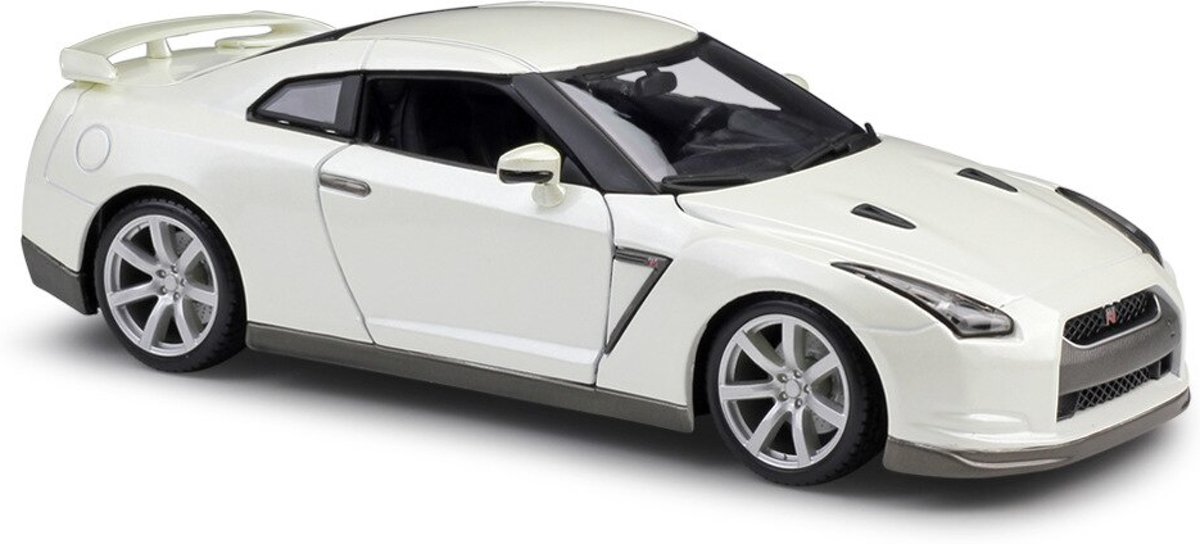 Nissan GT-R ( R35 ) 2009 Wit 1/18 Burago