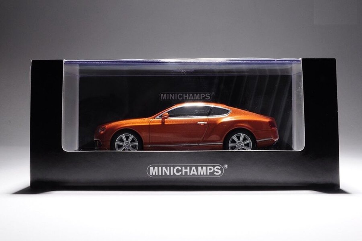 Bentley Continental GT 2011 - 1:43 - Minichamps