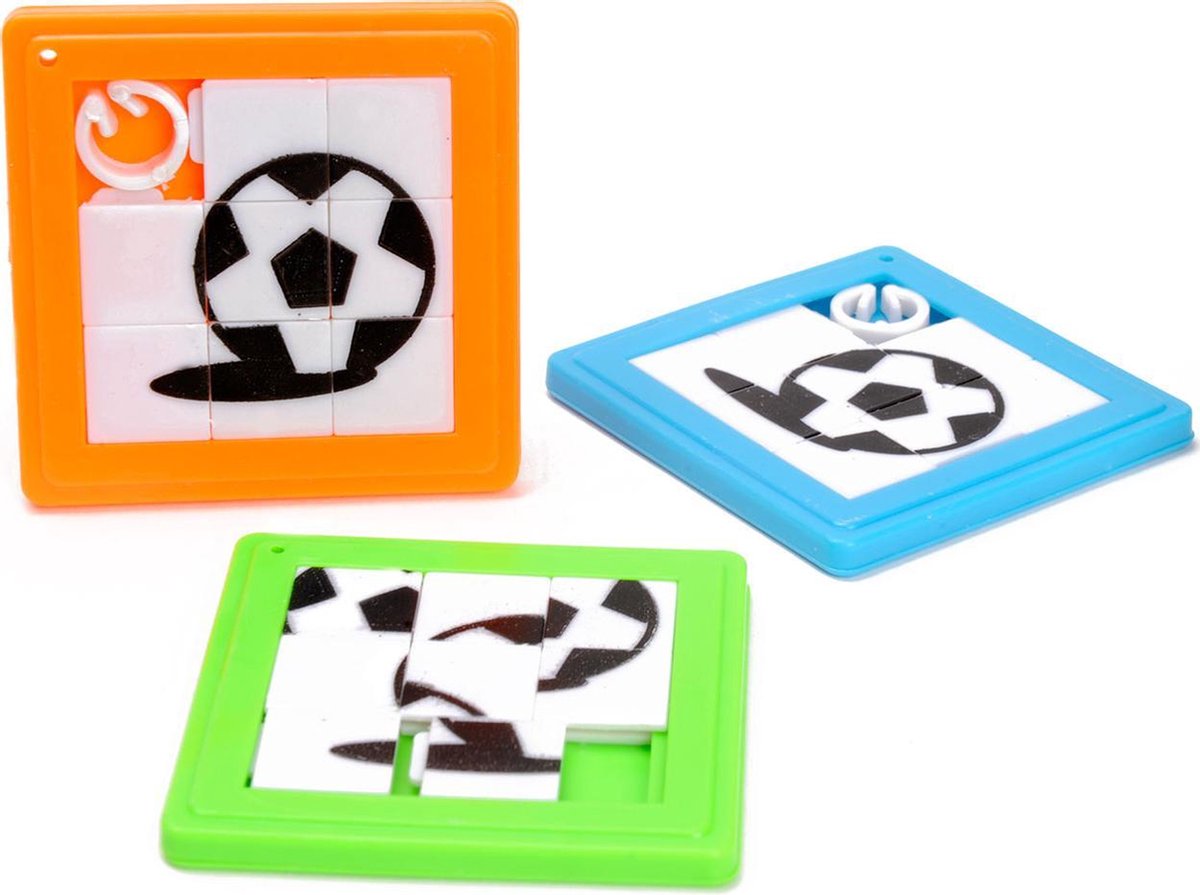 Set van 3 geduldspelletjes “voetbal” schuifpuzzel (uitdeelcadeau / traktatie)