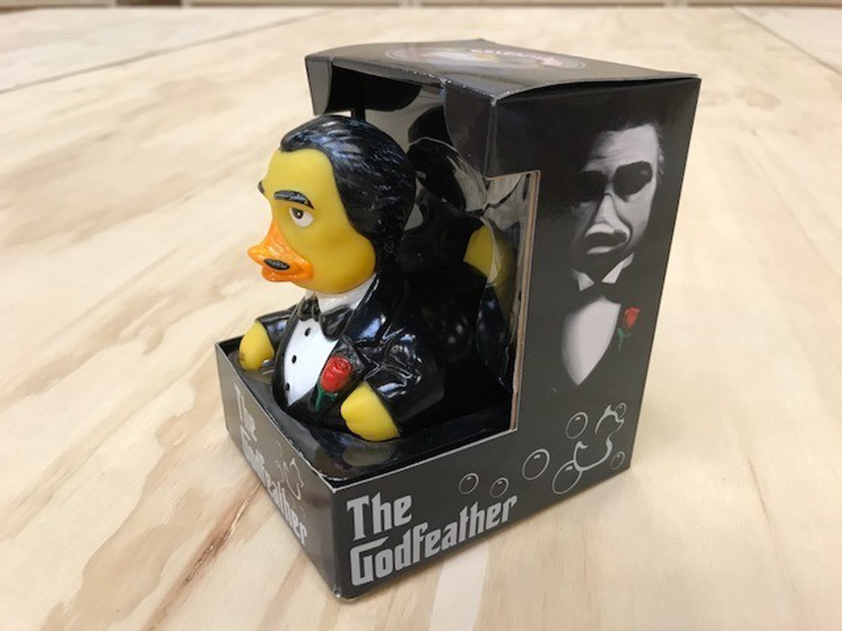   THE GODFEATHER     I MAKE YOU AN OFFER YOU CANT REFUSE….    Badeendje 11 cm Bekendste badeendjes merk uit USA