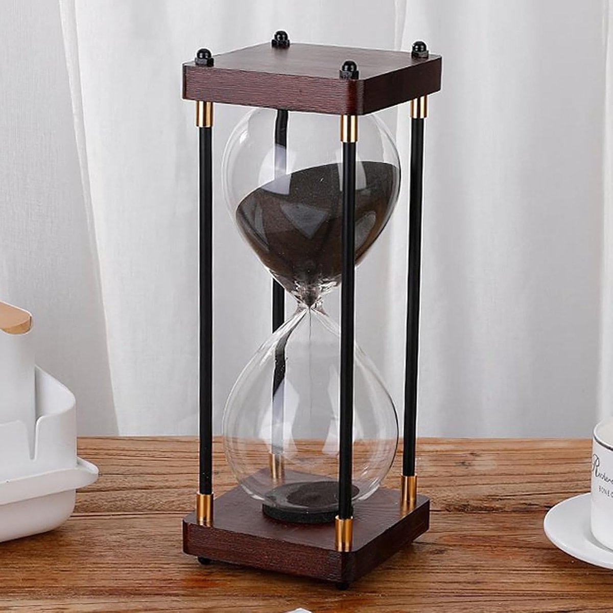   - Decoratie of Tijdmeting - 60 Minuten Zwart Zand - H25 cm - Glas/Hout