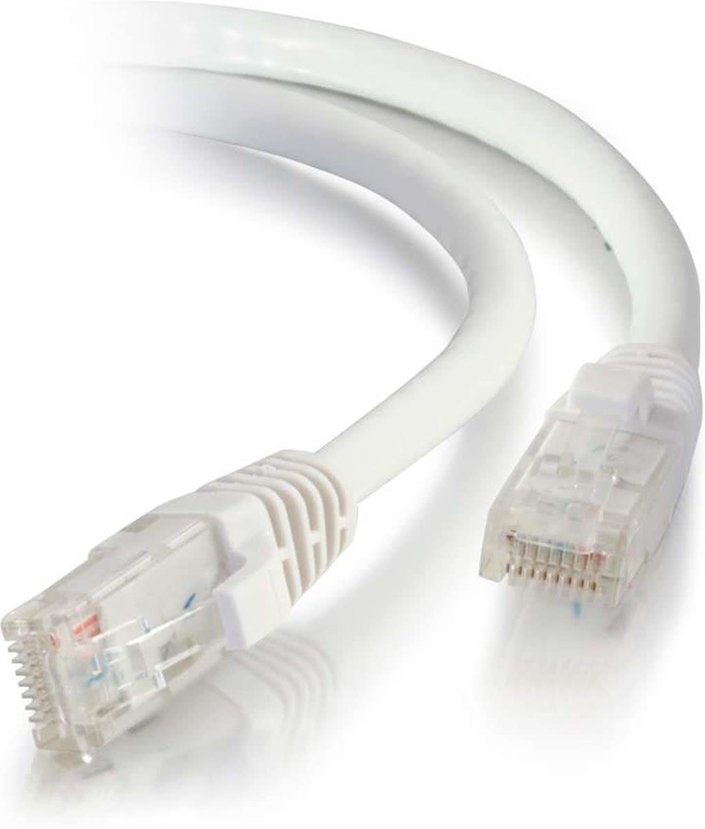 C2G 0,5m Cat5e Booted Unshielded (UTP) netwerkpatchkabel - wit