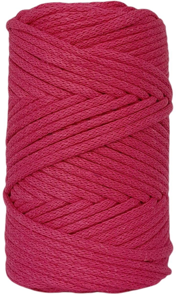   Premium gevlochten Macramé   -250gr - 3 mm - Fuchsia - 75 mt - niet uitkambaar