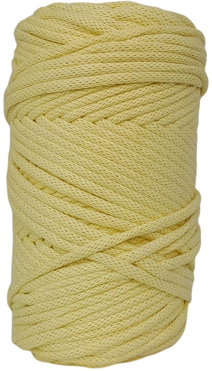   Premium gevlochten Macramé   -250gr - 3 mm - Geel - 75 mt - niet uitkambaar