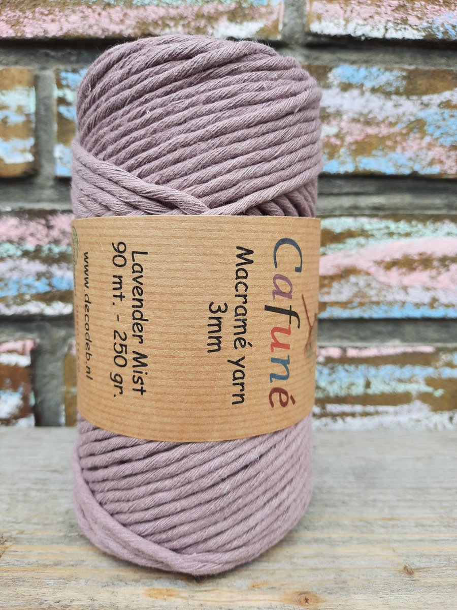 Macramé garen-3 mm-Lavender mist-90m-250gr-Gerecycled-katoen -Uitkambaar