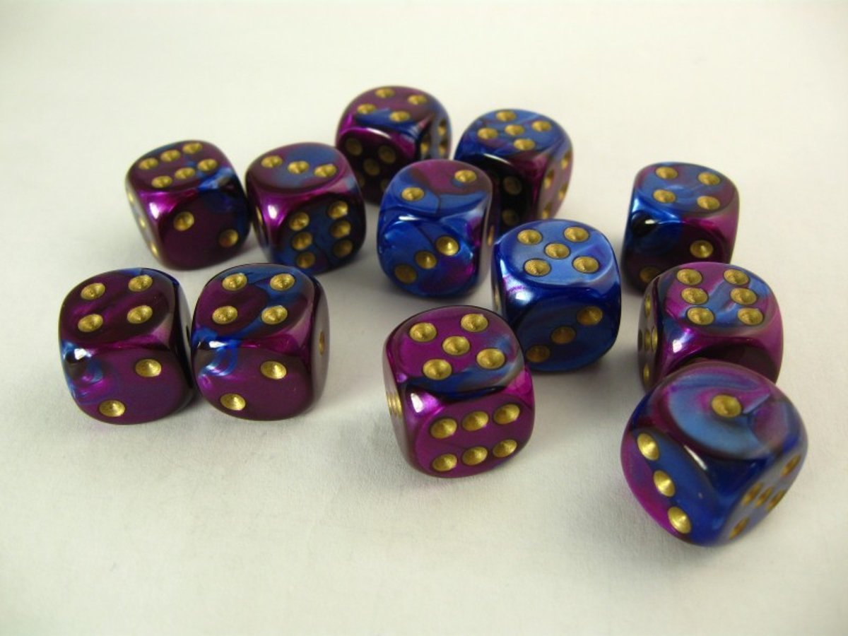 Chessex dobbelstenen set, 12 6-zijdig 16 mm, Gemini blue-purple w/gold