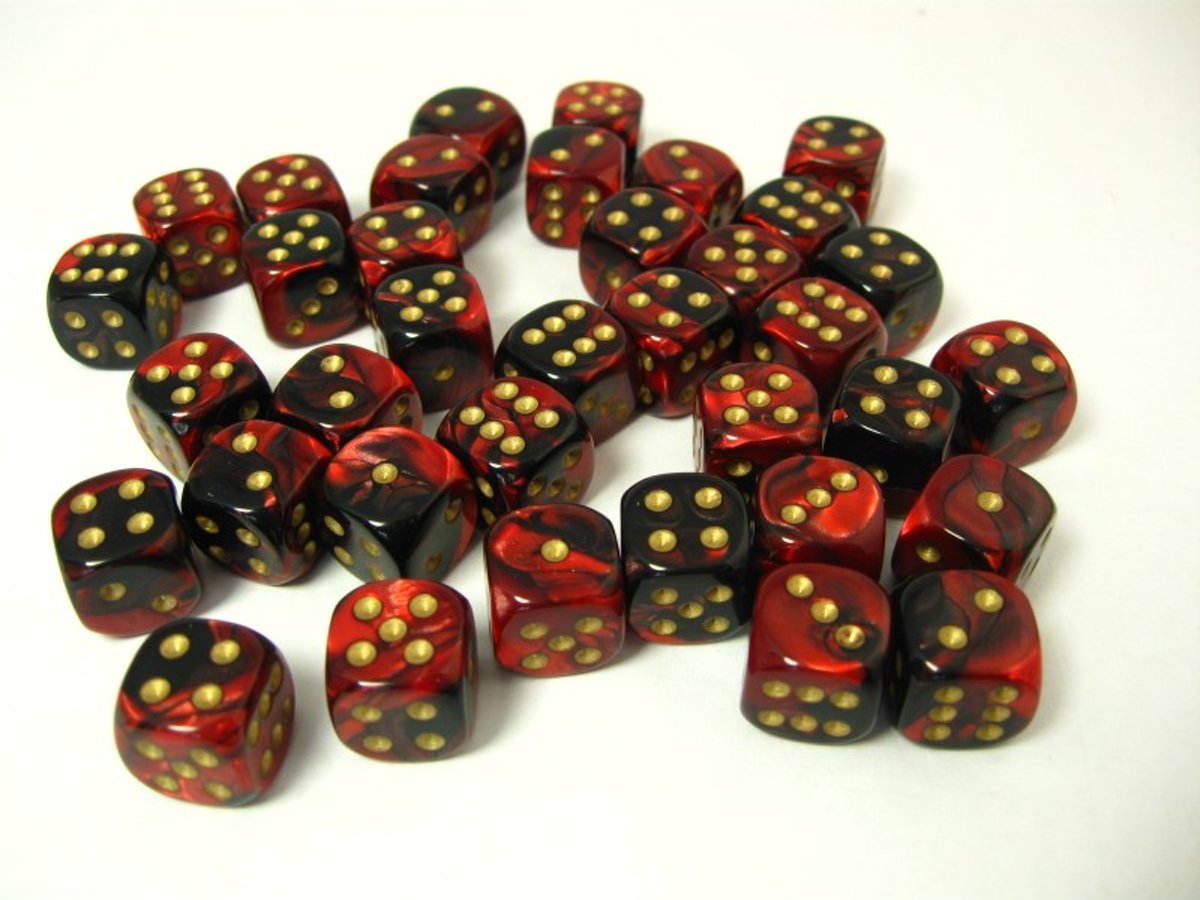 Chessex dobbelstenen set, 36 6-zijdig 12 mm, Gemini red-black w/gold