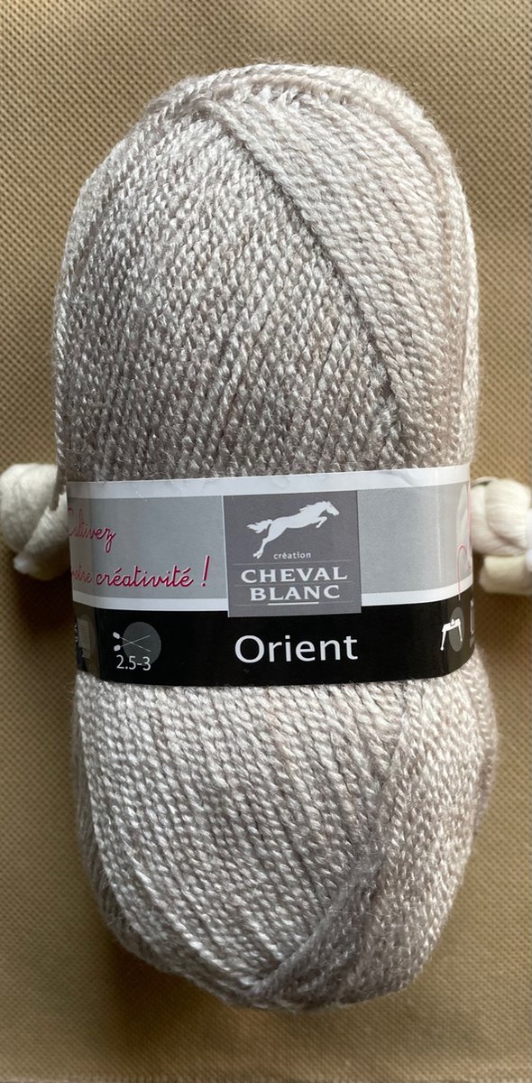 CHEVAL BLANC-WOL-GAREN- 038 ORIENT-PER 5 STUKS-BREIEN EN HAKEN.