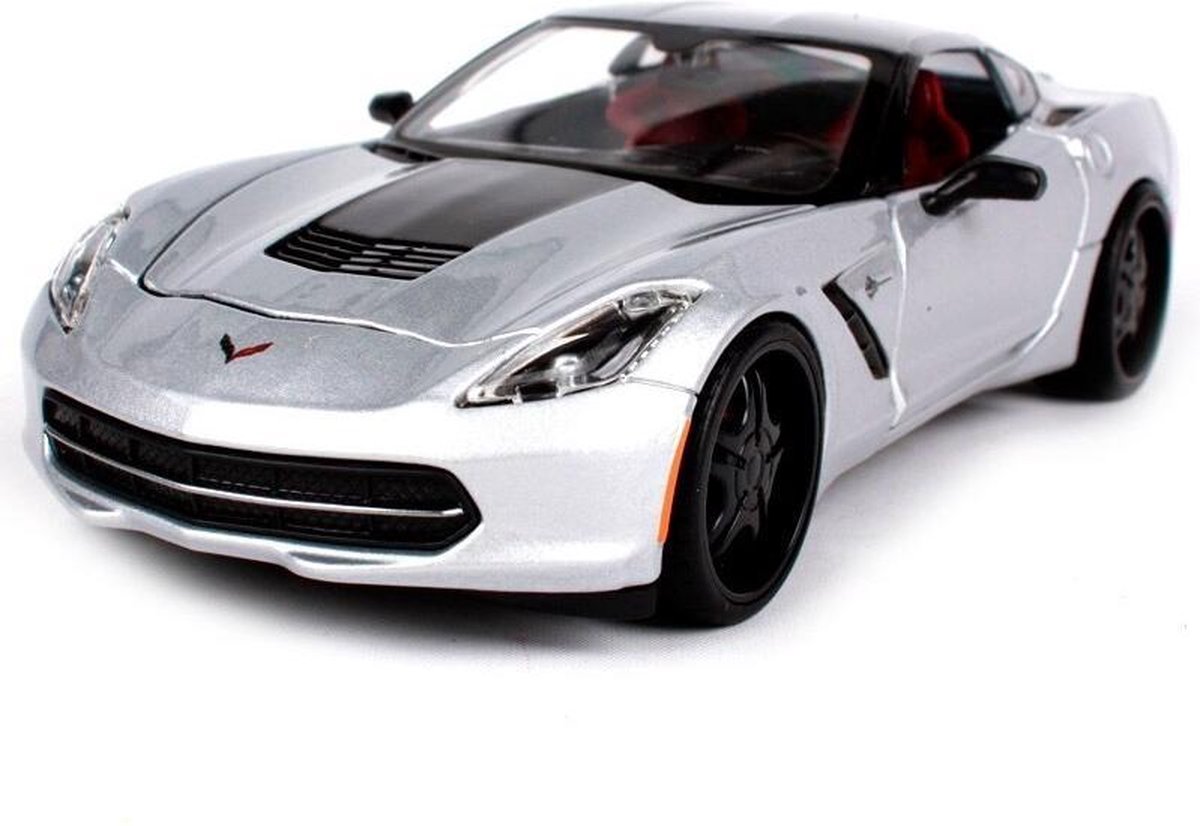 Chevrolet Corvette Stingray 2014 - 1:24 - Maisto