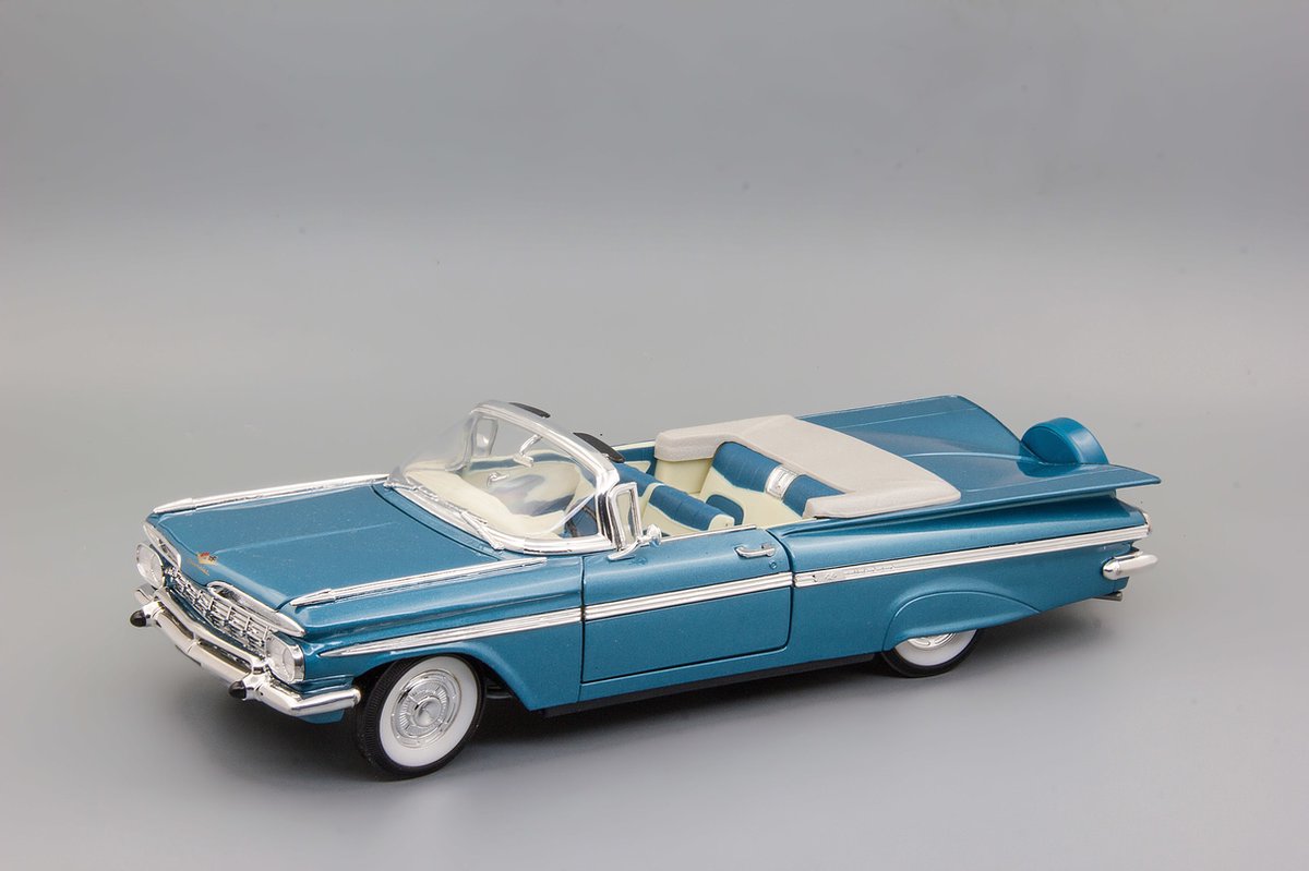 Chevrolet Impala 1959 - 1:18 - Road Signature