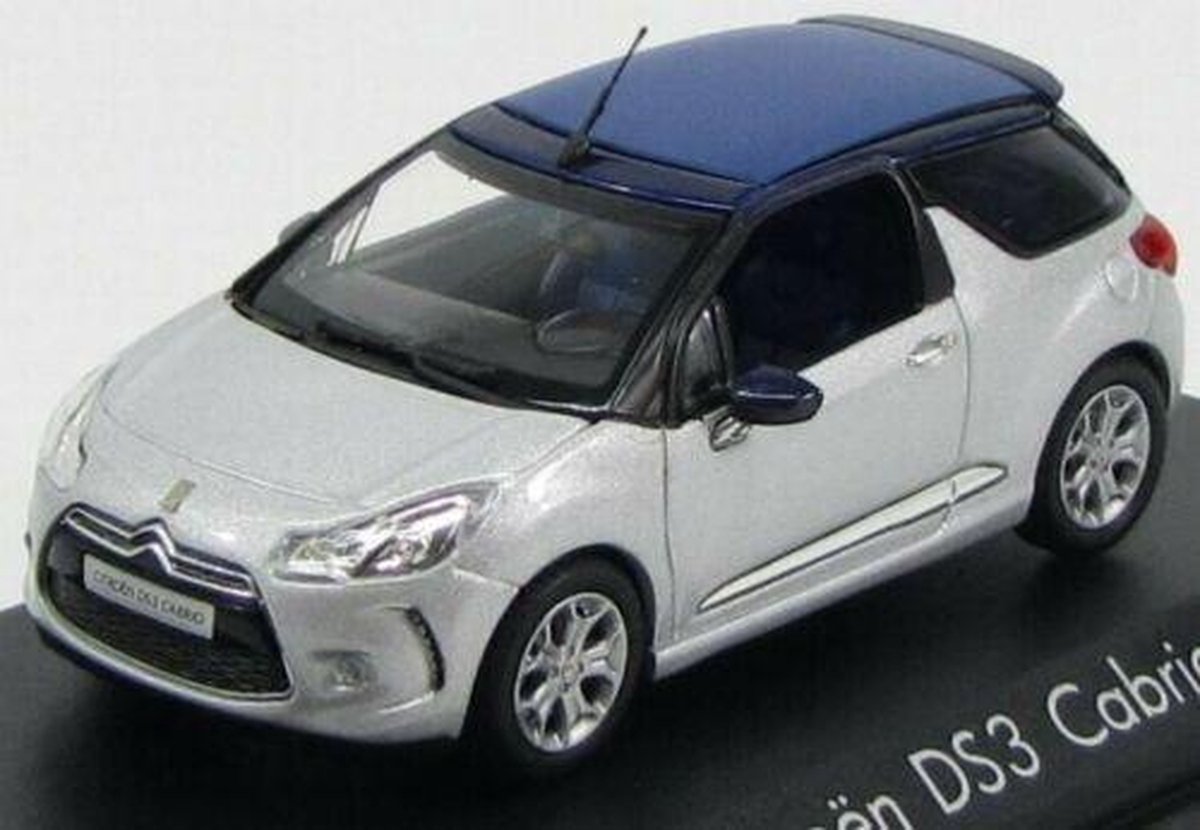 Citroen DS3 Cabriolet 2013 Grey and Black