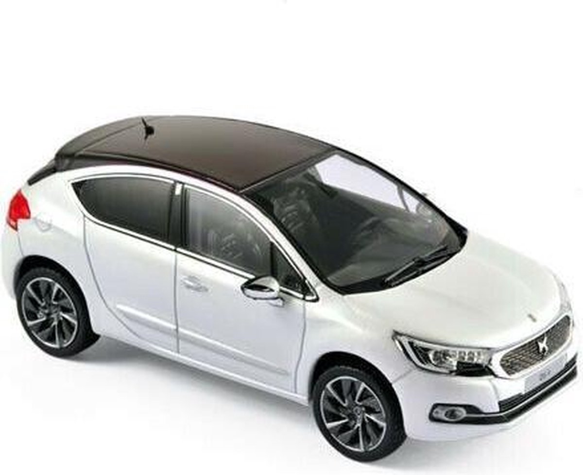 Citroen DS4 4-Door 2015 Pearl White