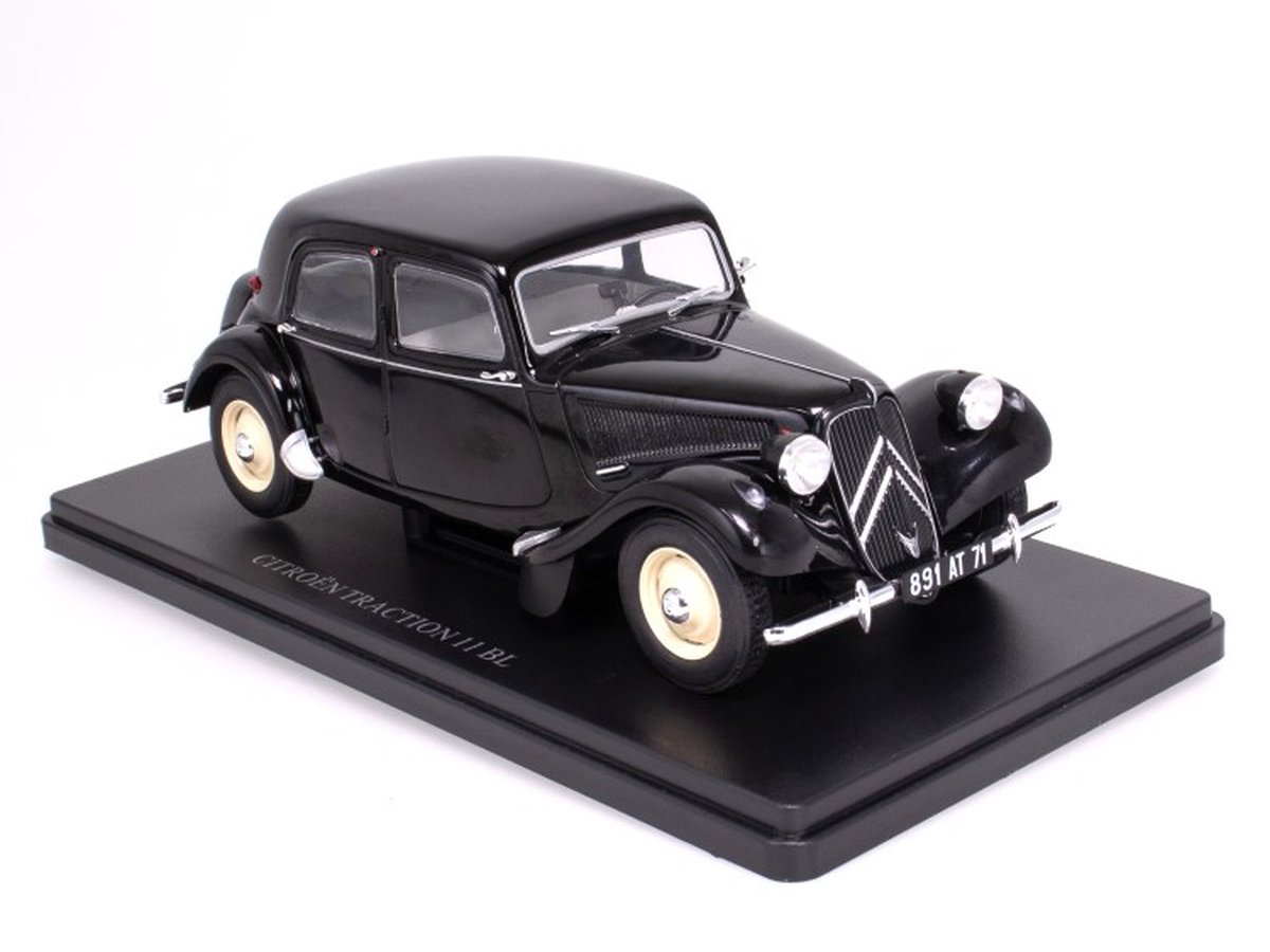 Citroen Cars 1:24 scale Citroën Traction 11 BL