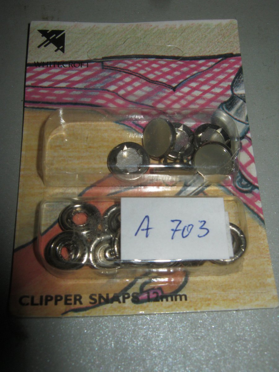 Clipper 6 stuks Jersey drukknopen 12mm ivoor A703