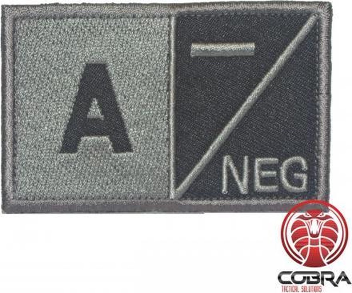 A- NEG Bloedgroep Zwart Grijs Geborduurde Militaire Patch met Velcro