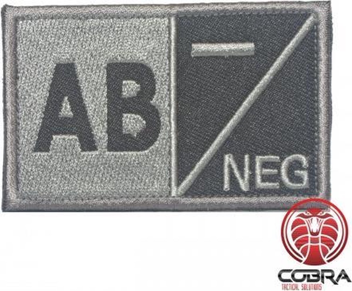 AB- NEG Bloedgroep Zwart Grijs Geborduurde Militaire Patch met Velcro