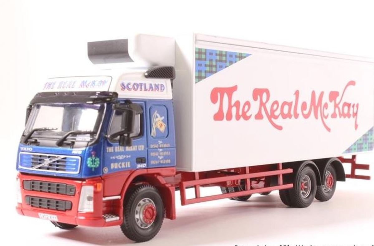 Volvo FM Fridge Lorry The Real McKay Ltd 1:50 Corgi Wit / Blauw / Rood CC13515