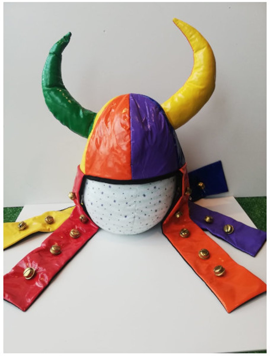 Viking muts/helm met belletjes