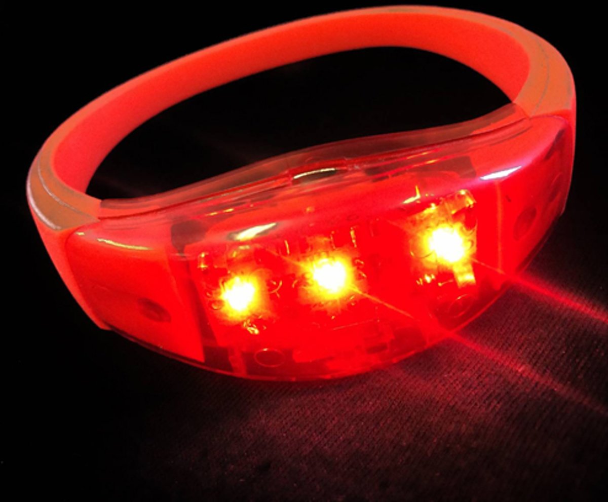 Sound activated LED armbanden, lichtgevende armbanden, muziek armband, rood, 5 stuks