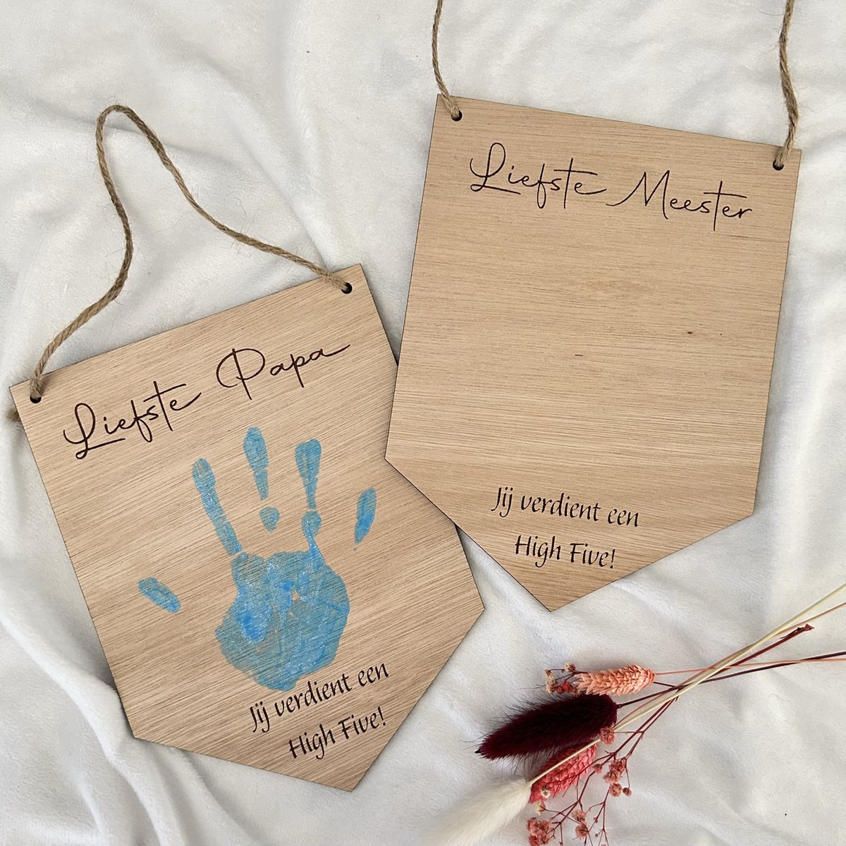 Design407 - High Five voor de Liefste Meester - 20 x 15 cm - Verf - Handafdruk - Hout - Houten Decoratie - Einde schooljaar - Cadeau voor Haar - Bedankt meester - Gift - Cadeautje