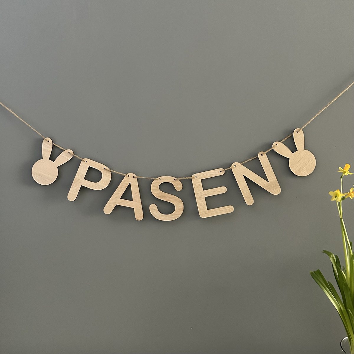 Design407 - Slinger Pasen - Pasen - Paasdecoratie - Paasversiering - Decoratie - Paashaas - Paaseieren - Paaseitjes - Houten Decoratie - Hout