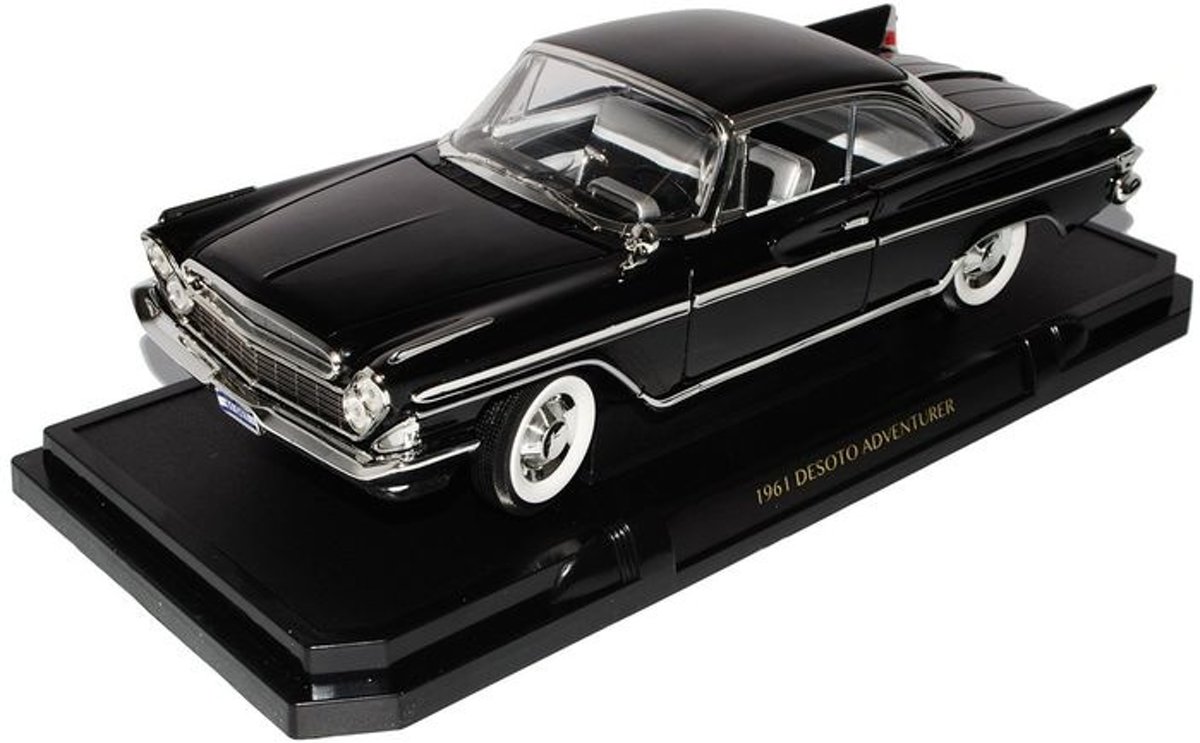 Desoto Adventurer 1961 - 1:18 - Road Signature