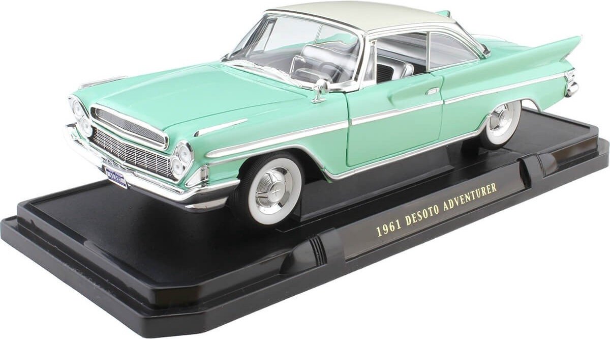 Desoto Adventurer 1961 - 1:18 - Road Signature