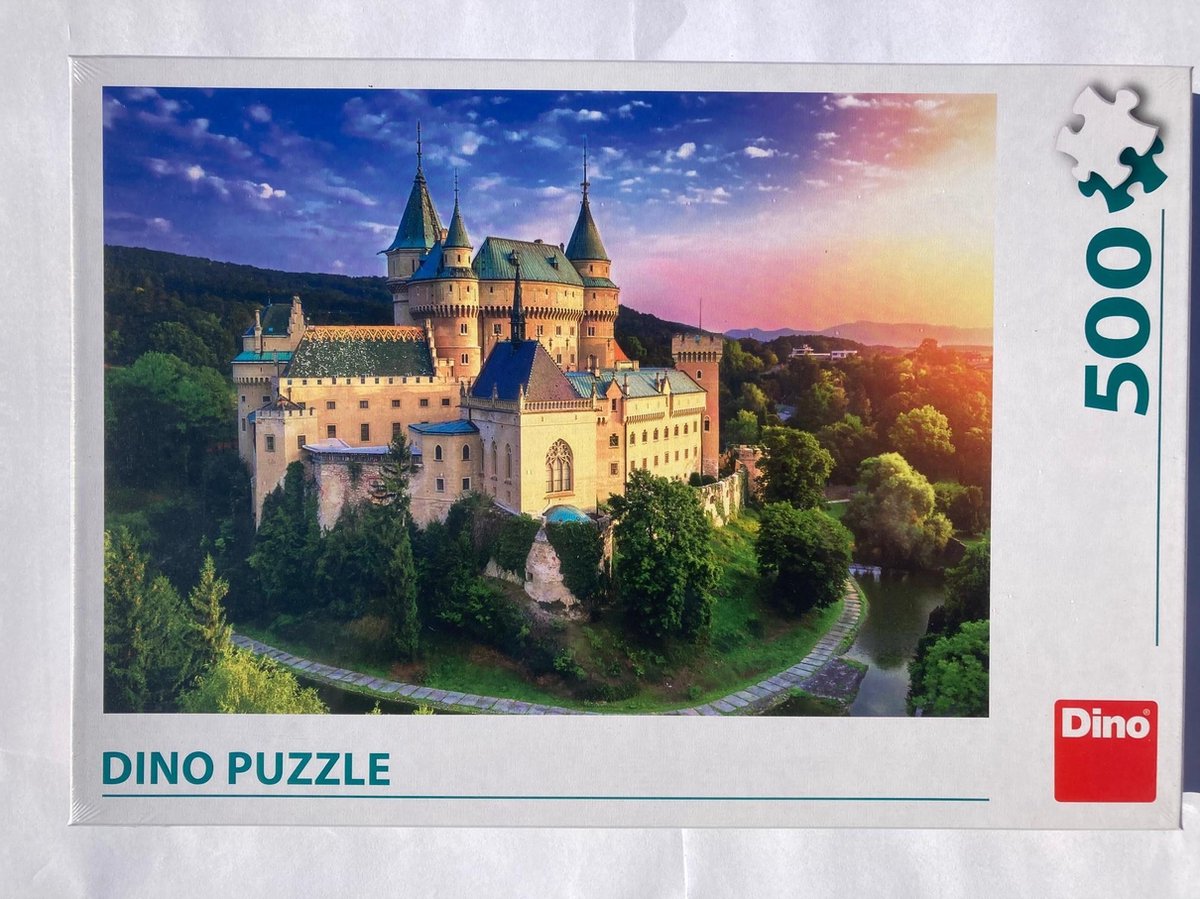 Dino puzzel kasteel Bojnice Slovakia