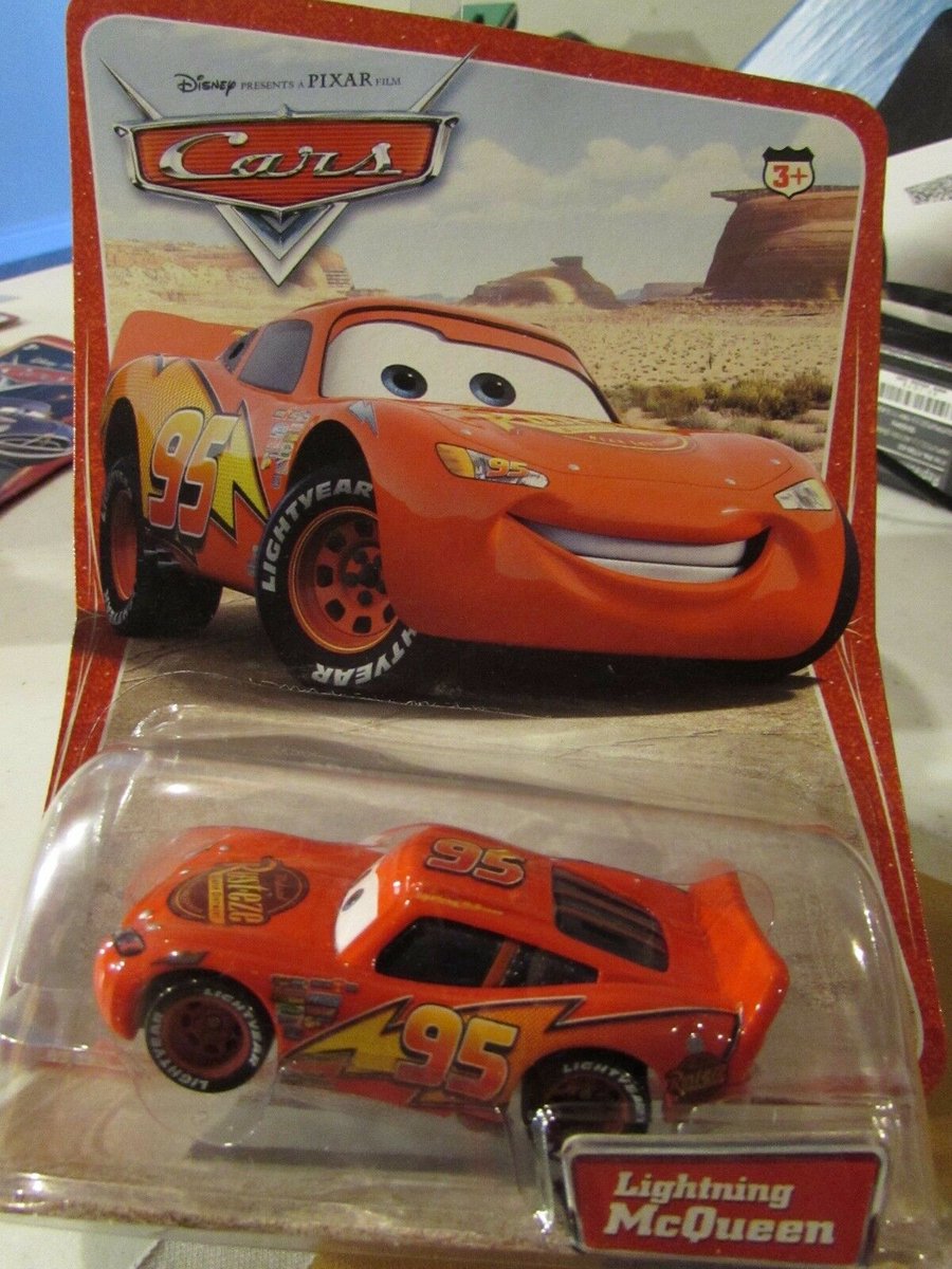   Pixar Cars Lightning McQueen - Original World of Cars