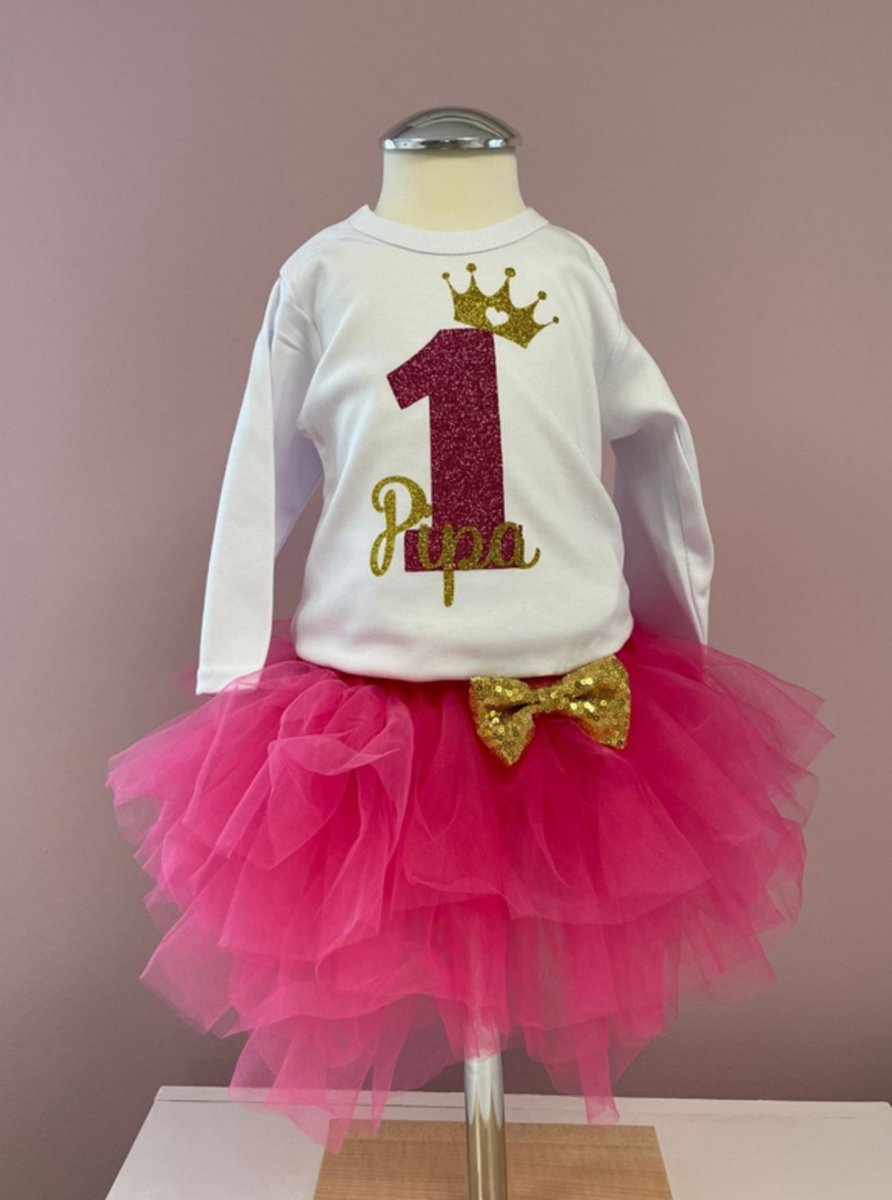 Verjaardag set-verjaardag outfit-birthday-1 jaar-eerste verjaardag-jarig-meisje-verjaardag jurk-girl-kleedje-fotoshoot-kinderverjaardag-pink-eigen naam-set Taylor (mt 80)